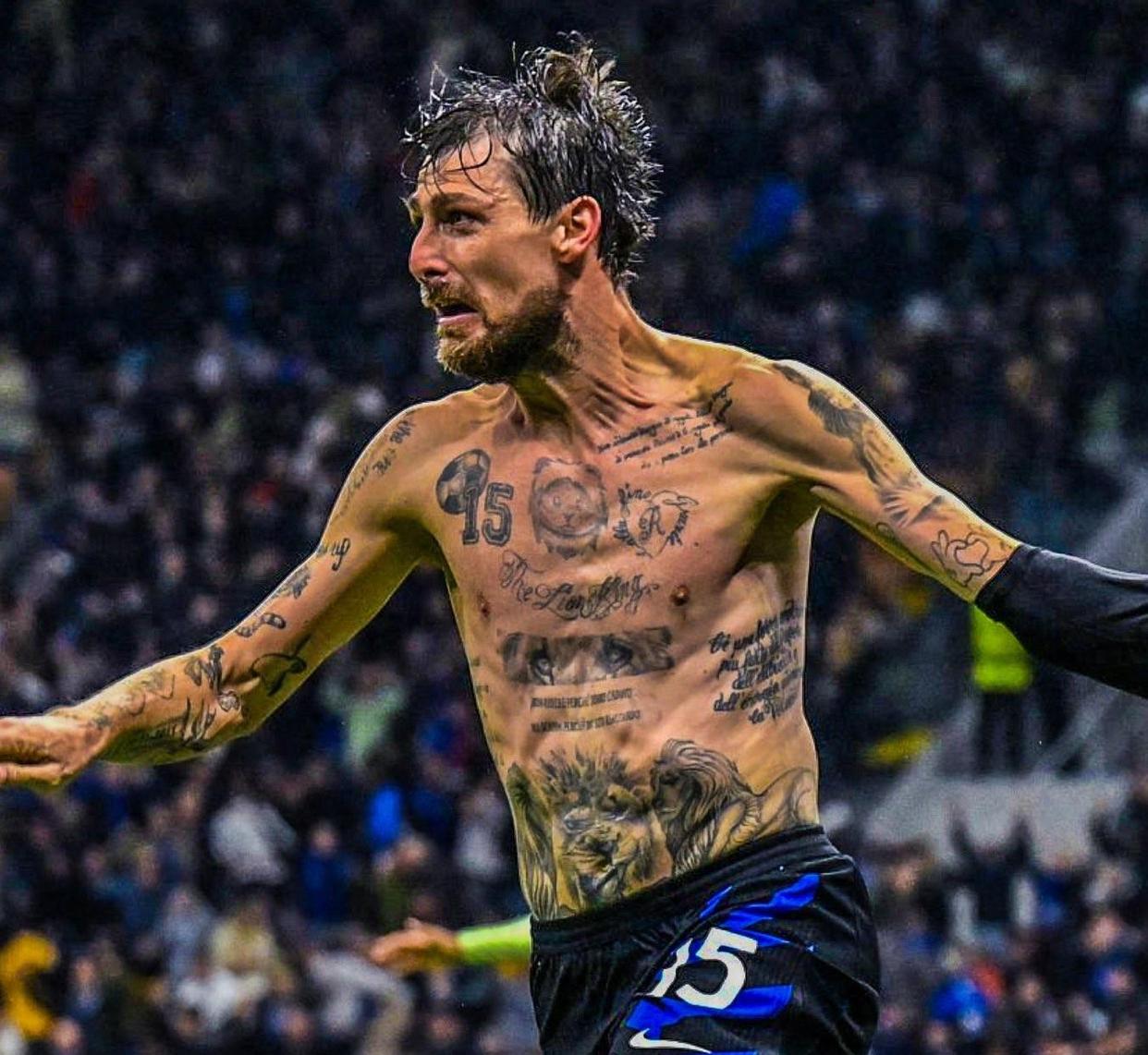 包含切尔西险胜那不勒斯,贝尔补时绝平欧冠的词条 包含切尔西险胜那不勒斯,贝尔补时绝平欧冠的词条